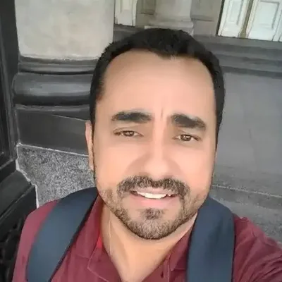 Hugo Calixto, desarrollador web y consultor SEO